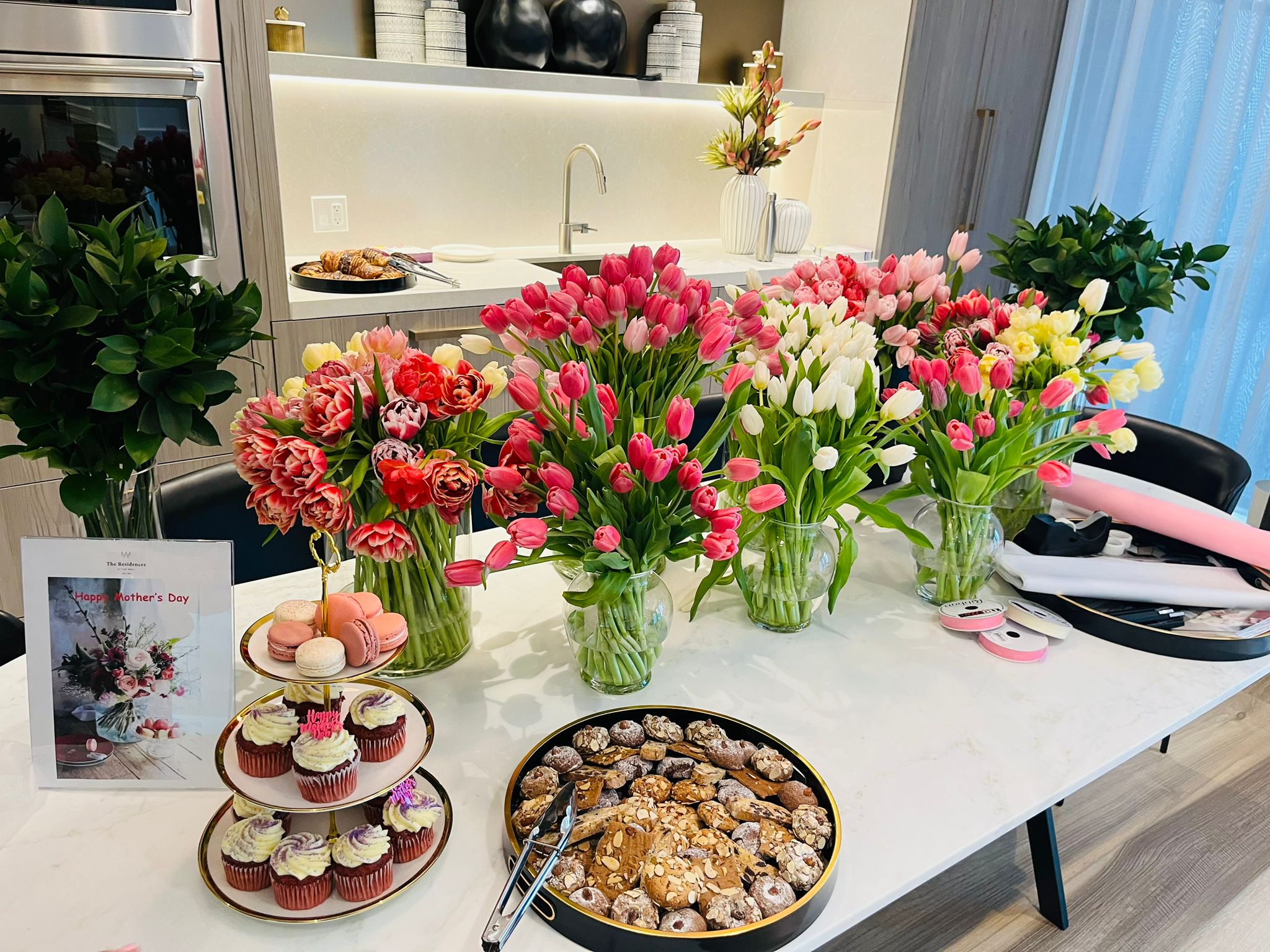 Mother's Day Flower Bar at The Well - May 2023